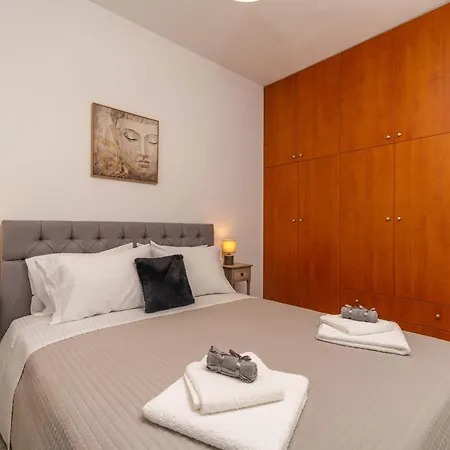 Apartamento Ampelos *